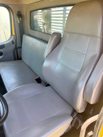 2020 Freightliner M2 106