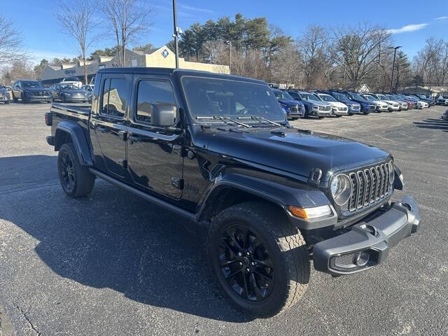 2024 Jeep Gladiator NightHawk
