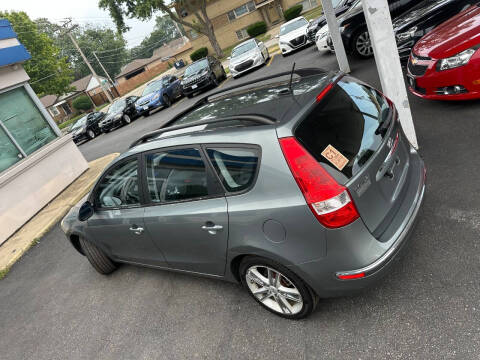 2010 Hyundai Elantra Touring SE