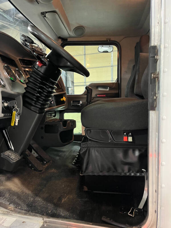 2016 Kenworth T370