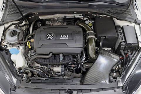 2017 Volkswagen Golf R 4Motion