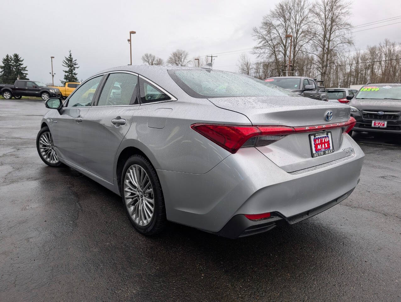used 2019 Toyota Avalon Hybrid car, priced at $29,999
