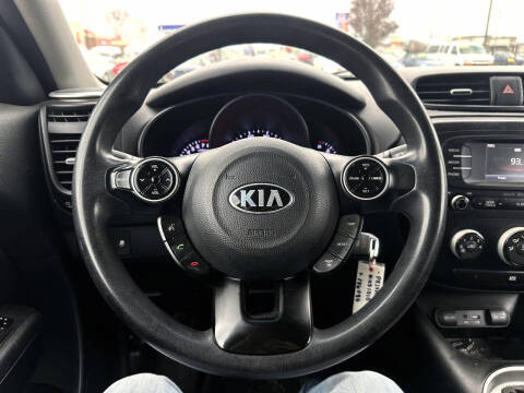 2016 Kia Soul +