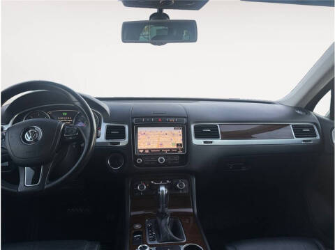 2015 Volkswagen Touareg TDI Lux