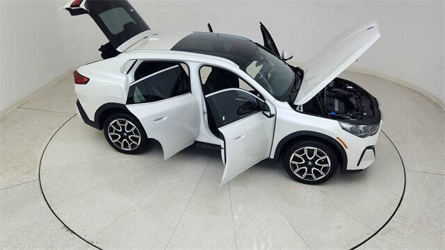 2025 BMW X2 xDrive28i