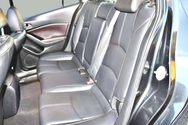 2018 Mazda MAZDA3 Touring