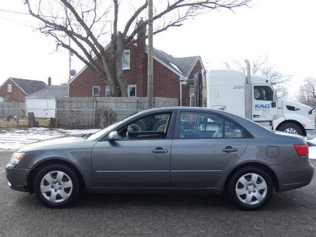2009 Hyundai Sonata for sale at City Wide Auto Sales in Roseville MI