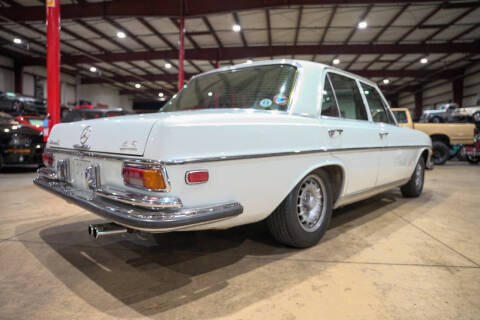 1972 Mercedes-Benz 280-Class