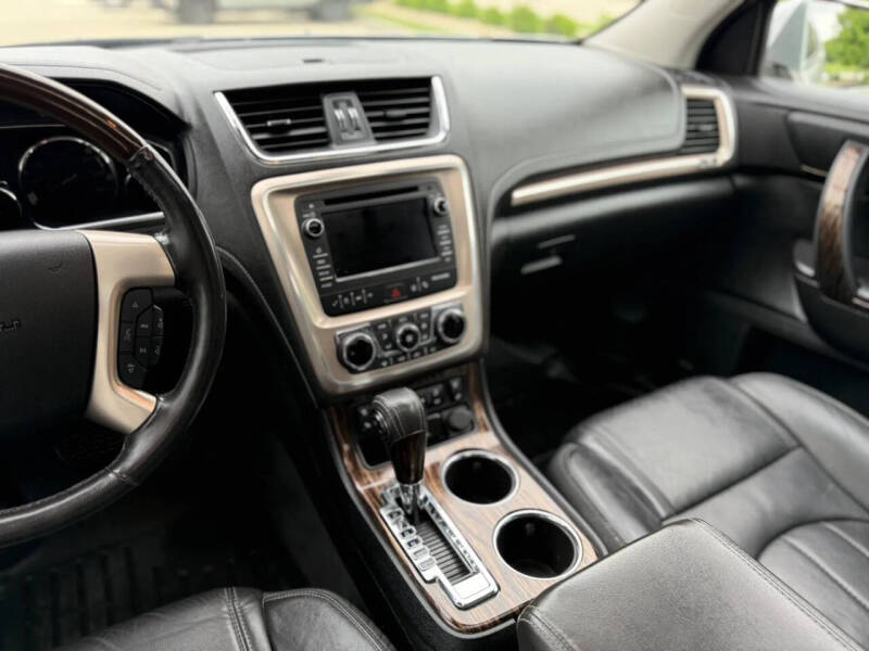 2016 GMC Acadia Denali