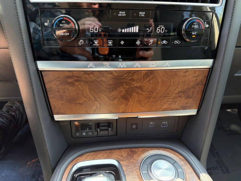 2024 Nissan Armada SL