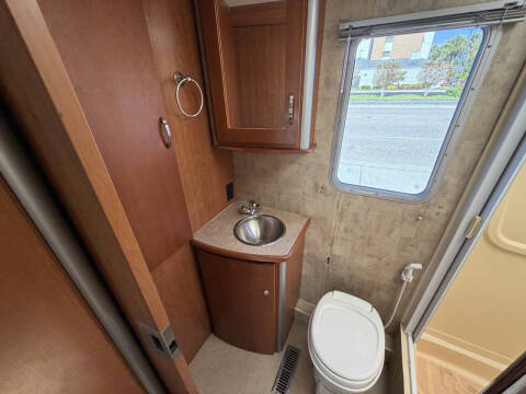 2007 Winnebago View