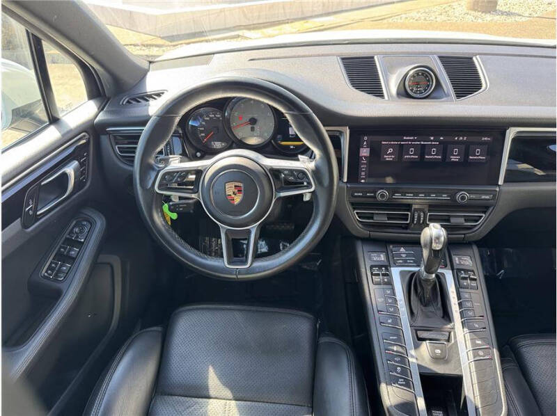 2020 Porsche Macan S