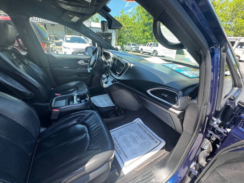 2018 Chrysler Pacifica Touring L