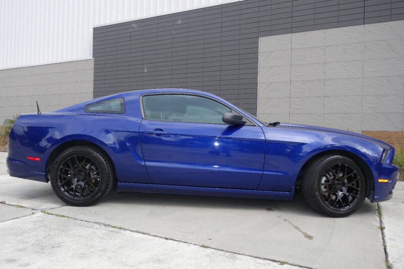 2014 Ford Mustang V6
