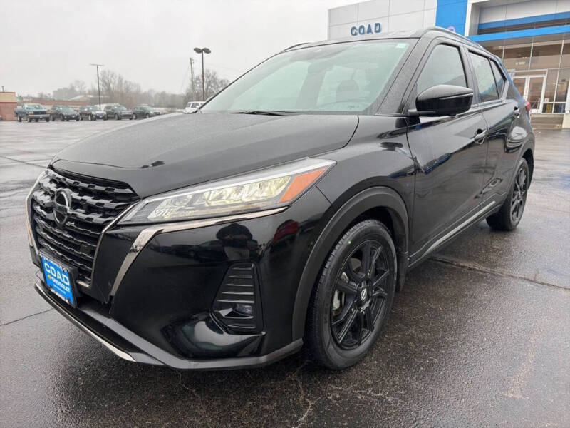 2021 Nissan Kicks SR