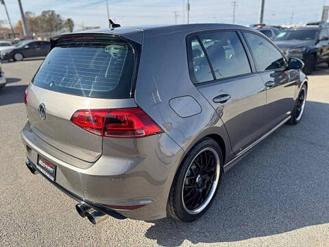 2017 Volkswagen Golf R 4Motion