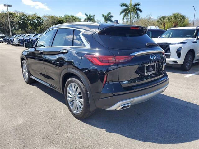 2025 Infiniti QX50 Luxe