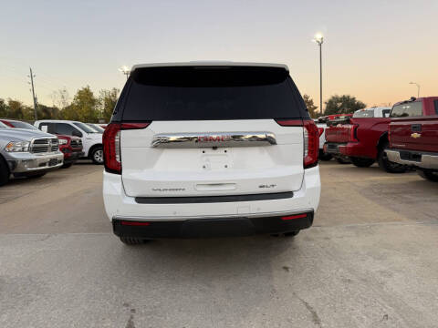2022 GMC Yukon SLT