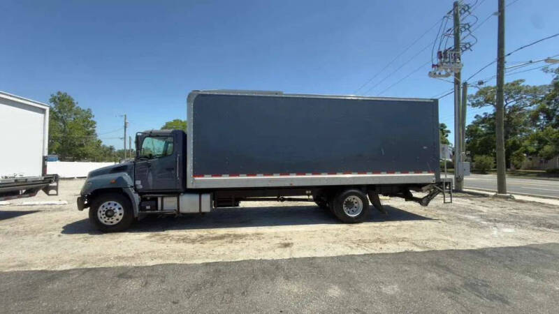 2020 Hino 268A