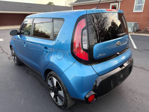 2016 Kia Soul +