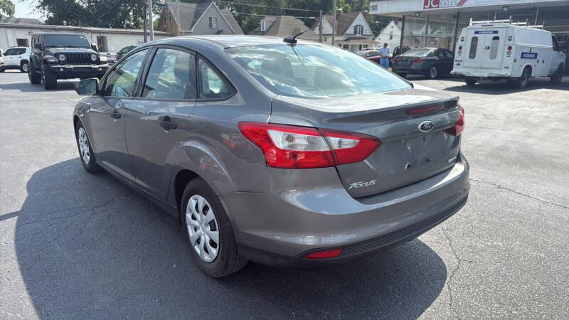 2013 Ford Focus S