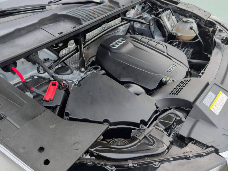 2019 Audi Q5 quattro Premium 45 TFSI