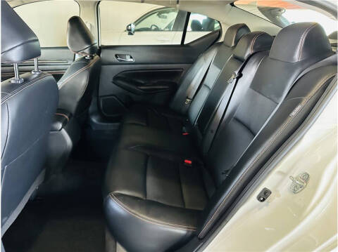 2022 Nissan Altima 2.5 SR