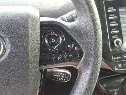 2022 Toyota Prius LE