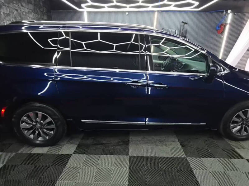 2019 Chrysler Pacifica Touring L Plus