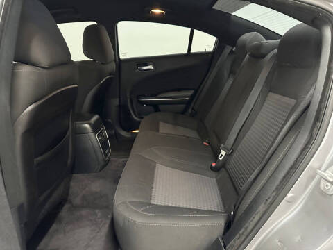 2017 Dodge Charger SXT