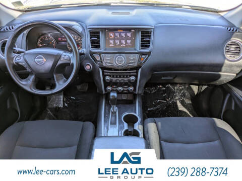 2018 Nissan Pathfinder SV