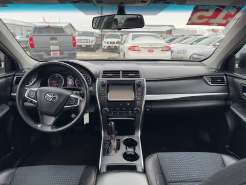 2015 Toyota Camry SE
