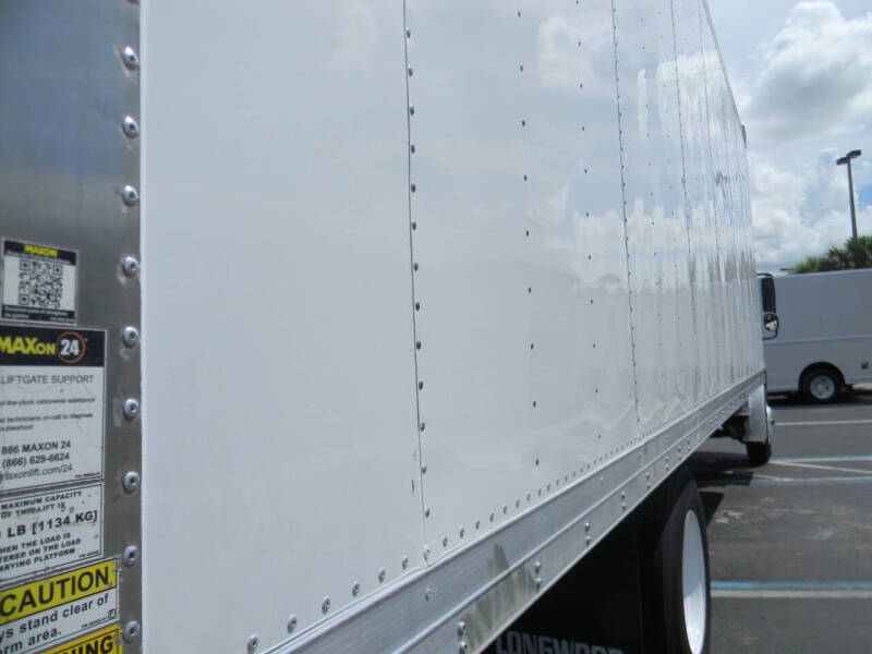 2023 Freightliner M2 106
