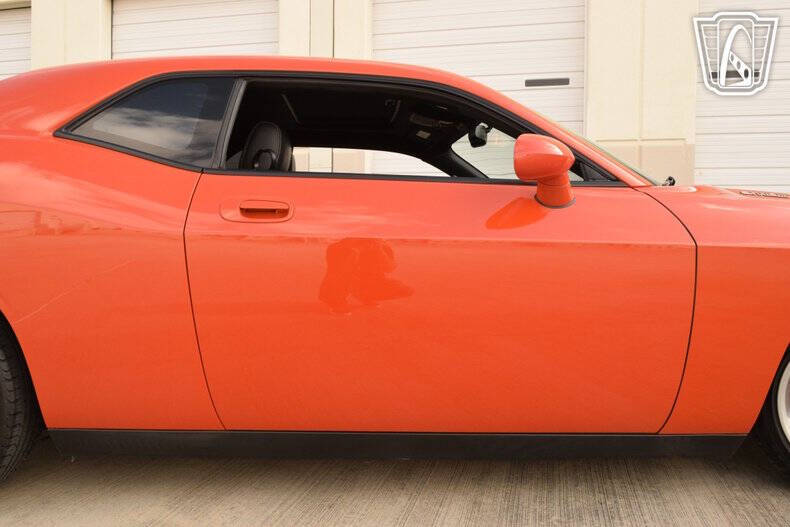 2008 Dodge Challenger SRT8