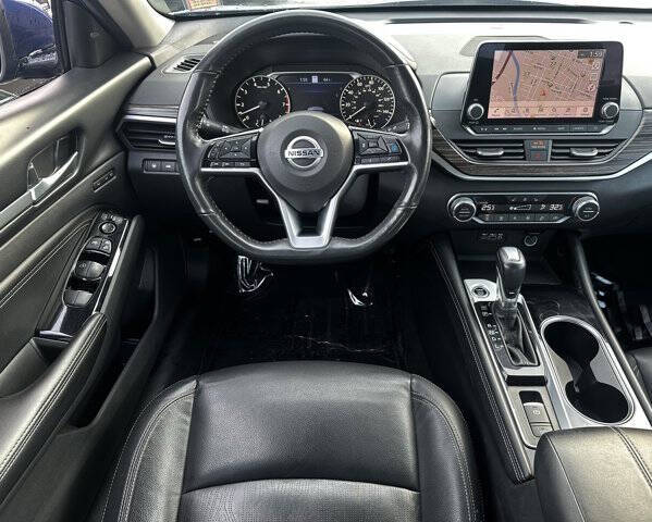 2022 Nissan Altima 2.5 Platinum