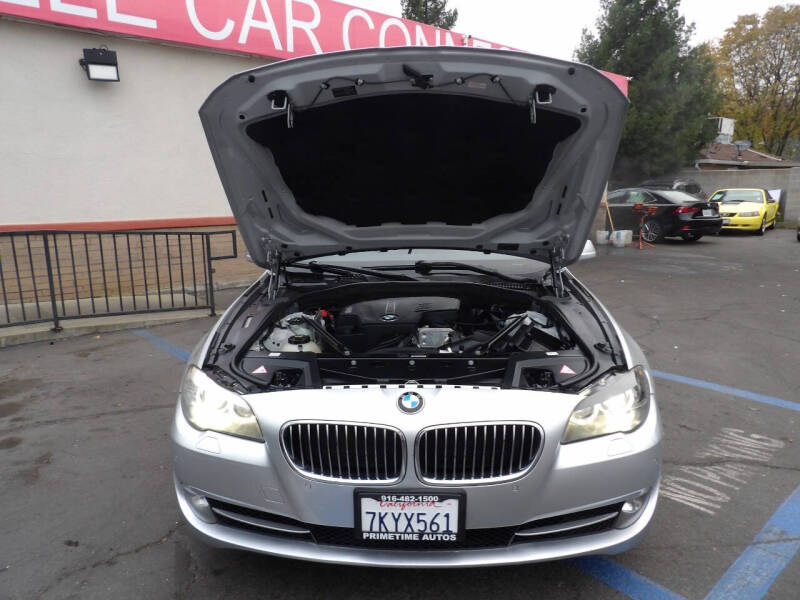 2012 BMW 5 Series 528i