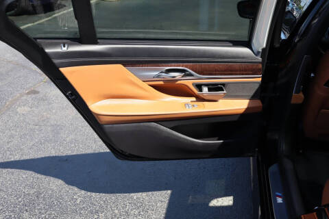 2017 BMW 7 Series 740i