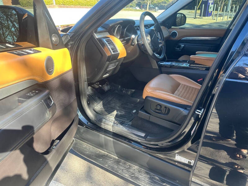 2017 Land Rover Discovery First Edition