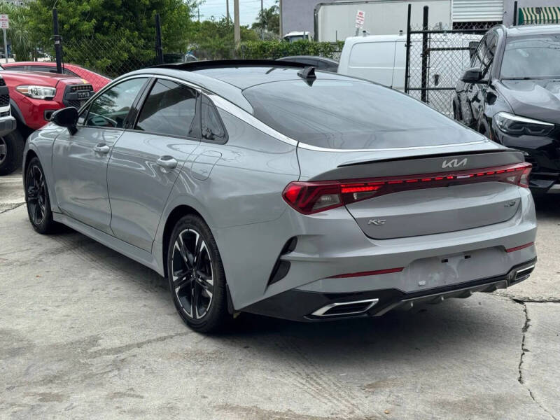 2022 Kia K5