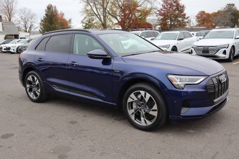 2021 Audi e-tron quattro Premium