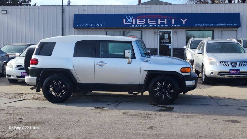 2007 Toyota FJ Cruiser for sale at Liberty Auto Sales in Merrill IA