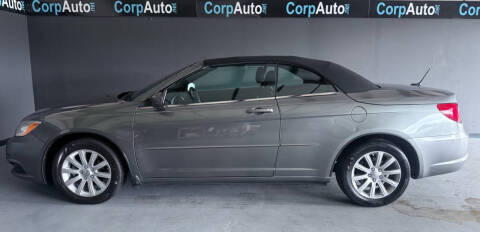 2013 Chrysler 200 Touring