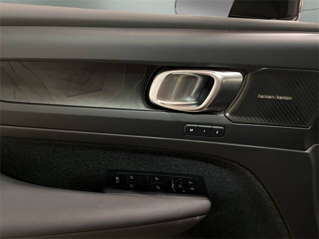 2023 Volvo XC40 Recharge Twin Ultimate