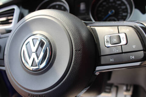 2016 Volkswagen Golf R 4Motion