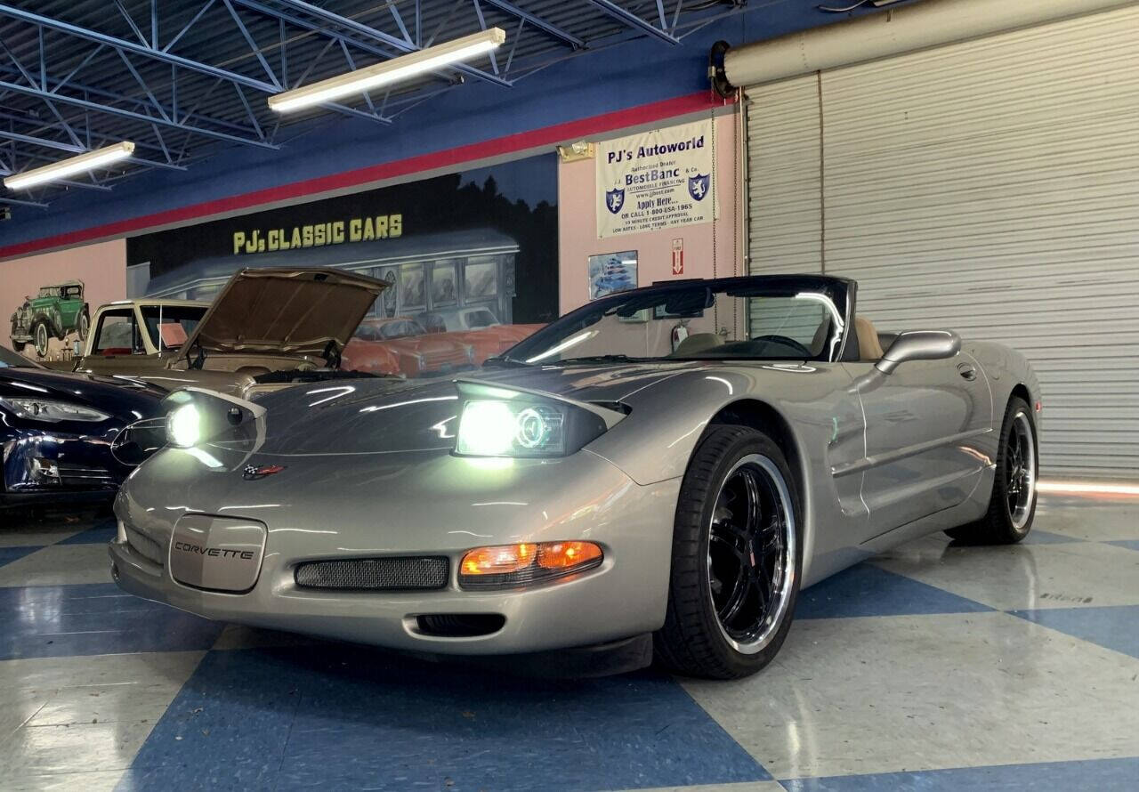 1998 Chevrolet Corvette 35