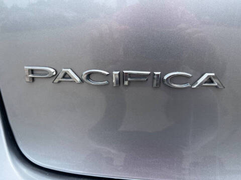 2017 Chrysler Pacifica Touring-L