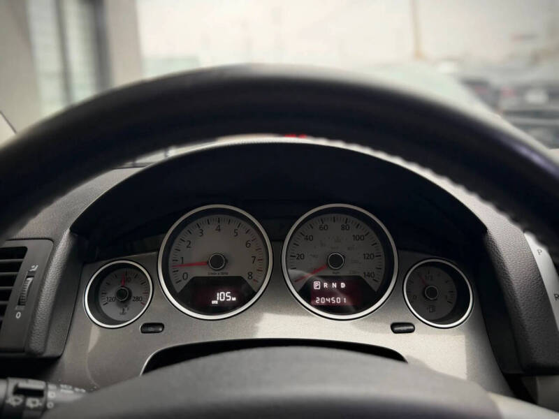 2010 Volkswagen Routan