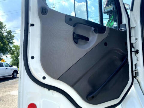 2015 Freightliner M2 112