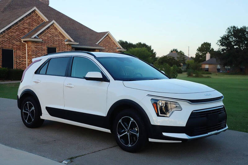 2025 Kia Niro LX