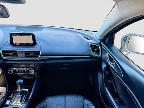 2018 Mazda MAZDA3 Grand Touring